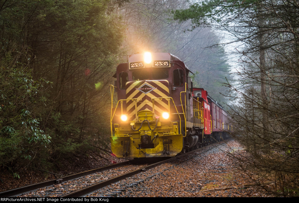 RBMN 2535 was at the south end of the Santa train, and led on the first leg of the trip